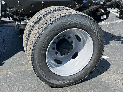 New 2025 Ford F-550 - photo 1