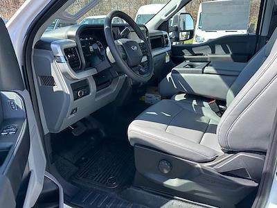 New 2025 Ford F-550 - photo 1