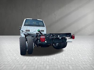 New 2025 Ford F-550 Crew Cab Cab Chassis for sale #C250374 - photo 2