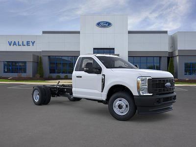 2025 Ford F-350 Regular Cab DRW 4x4 Cab Chassis for sale #C250615 - photo 1