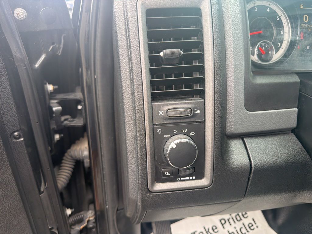 Used 2017 Ram 1500 - photo 29