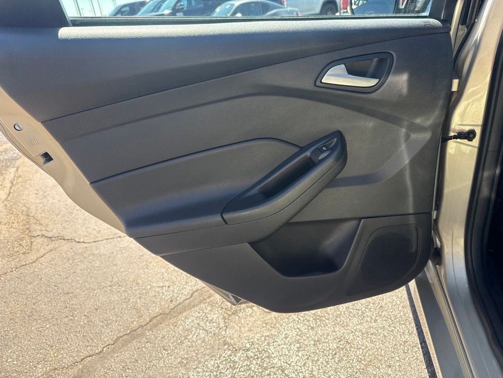 Used 2015 Ford Focus - photo 28