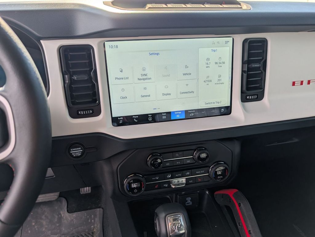 New 2025 Ford Bronco - photo 32