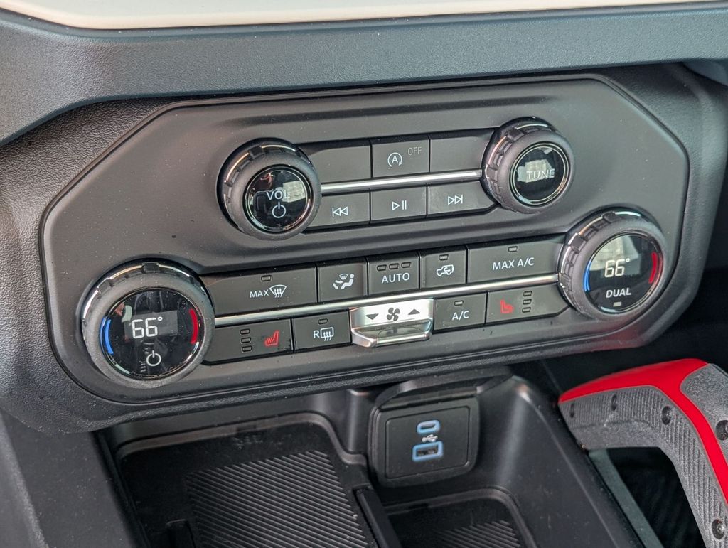 New 2025 Ford Bronco - photo 37