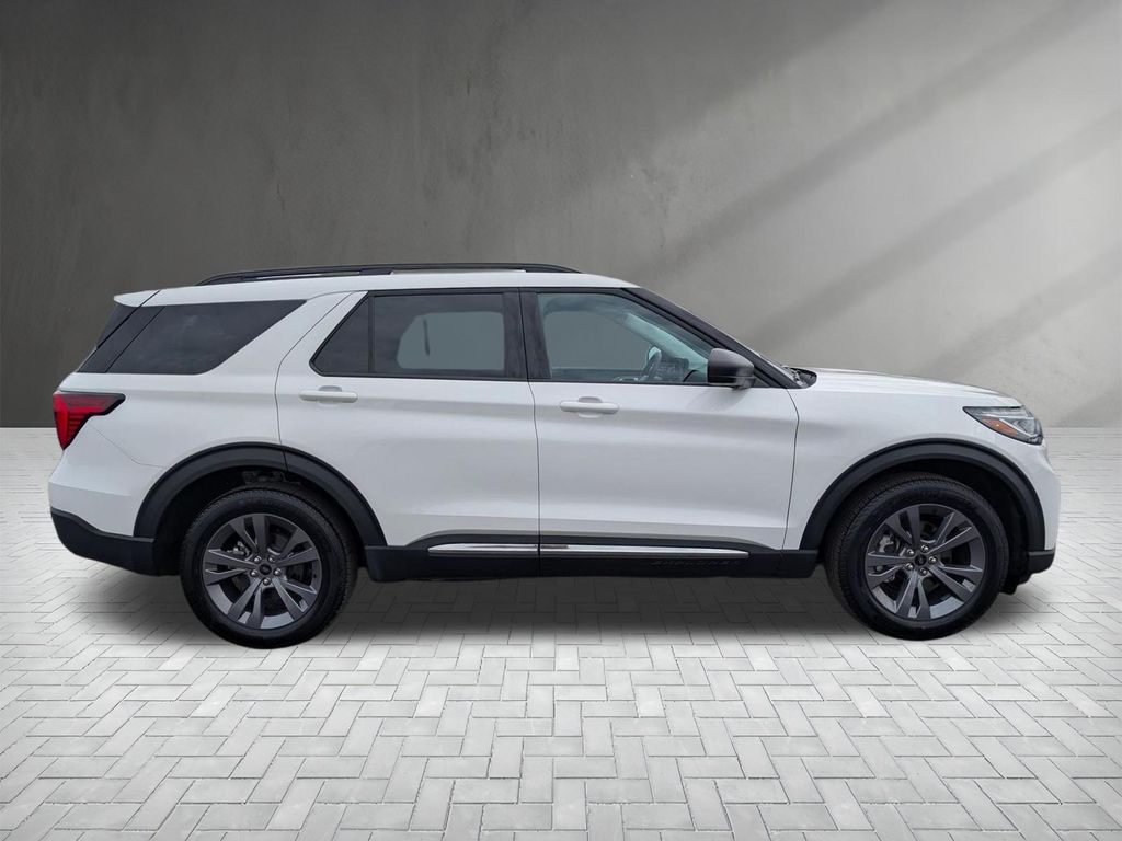 New 2025 Ford Explorer - photo 12