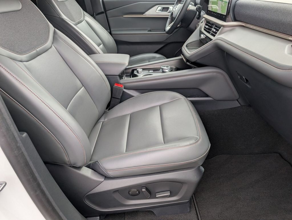 New 2025 Ford Explorer - photo 51