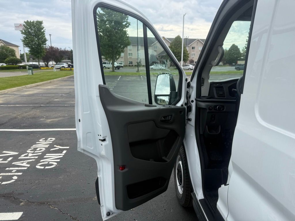 New 2026 Ford Transit 250 - photo 12