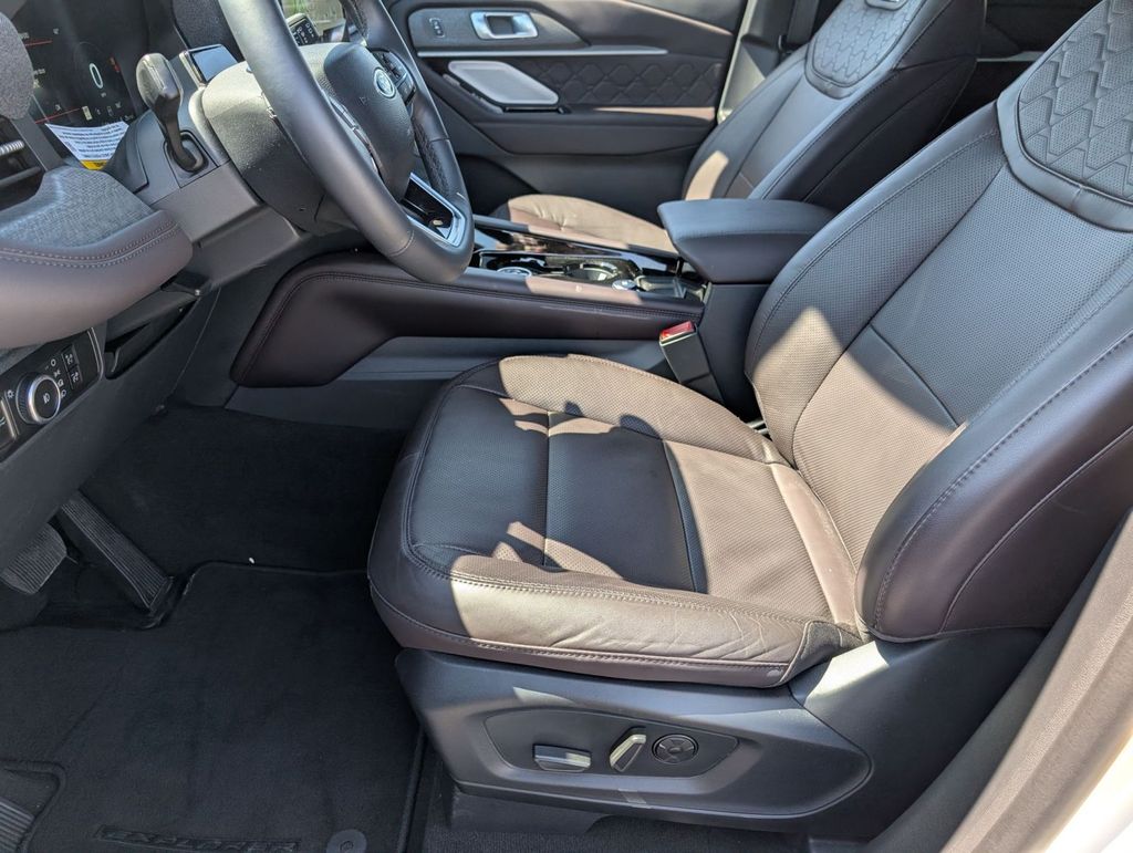 New 2026 Ford Explorer - photo 26
