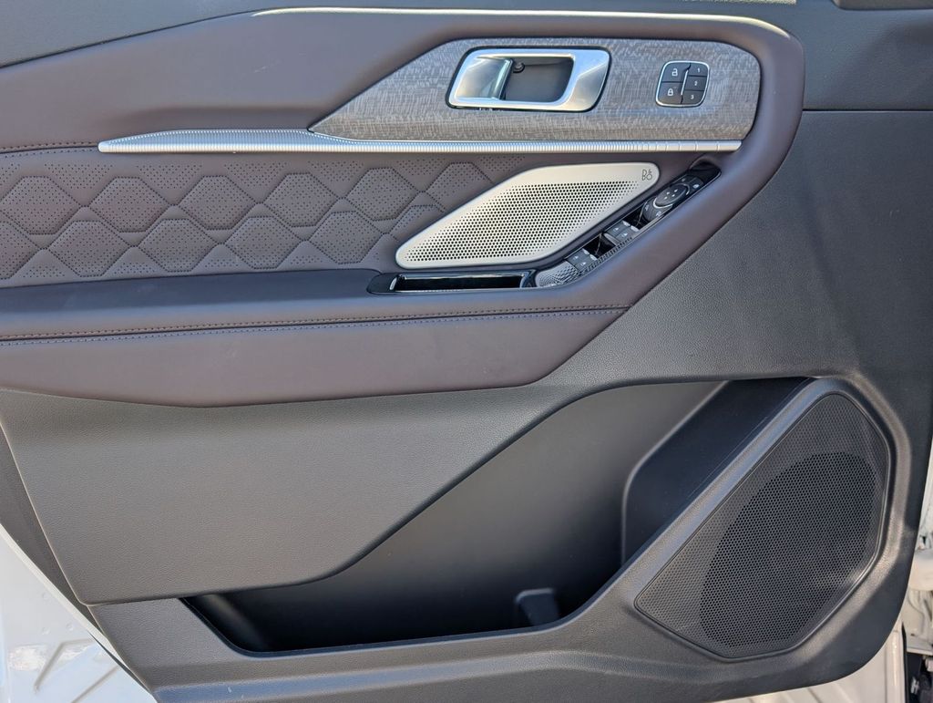 New 2026 Ford Explorer - photo 28