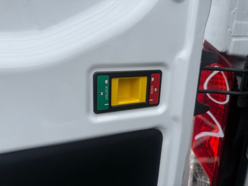 New 2026 Ford Transit 250 - photo 8