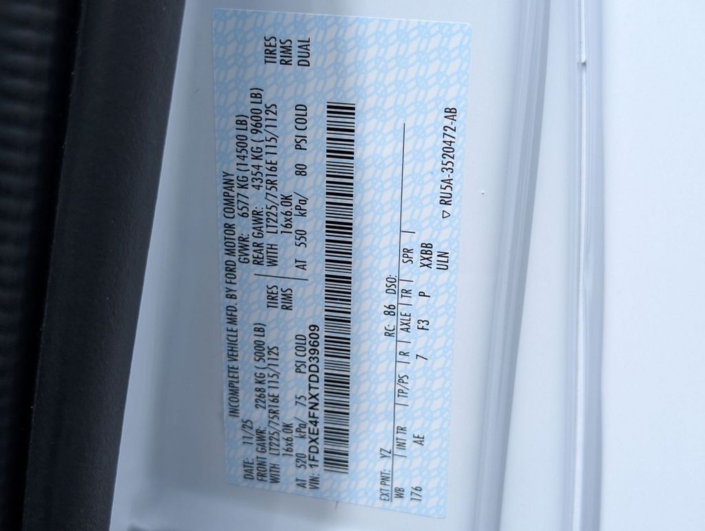 New 2026 Ford E-450 - photo 31