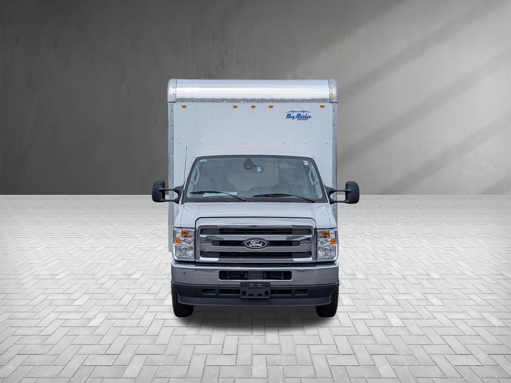 New 2026 Ford E-450 - photo 7