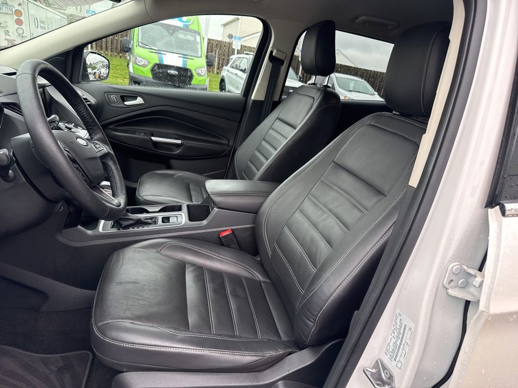 Used 2018 Ford Escape - photo 5