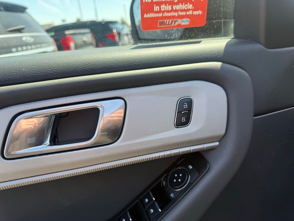 New 2026 Ford Explorer - photo 14