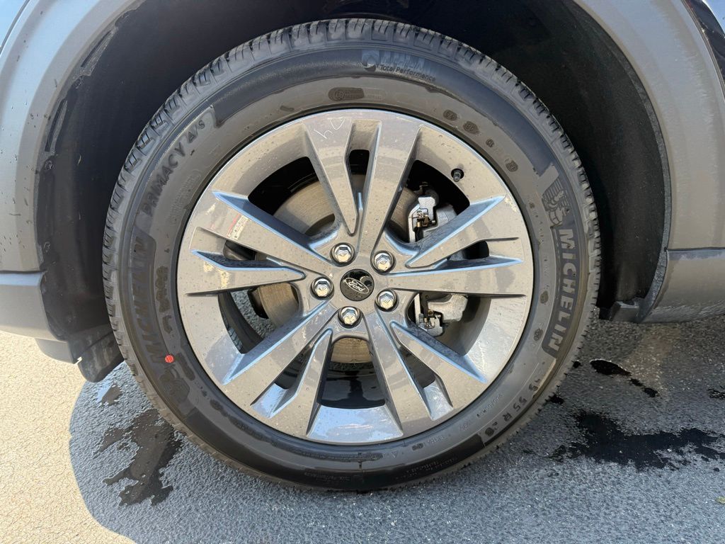 New 2026 Ford Explorer - photo 11