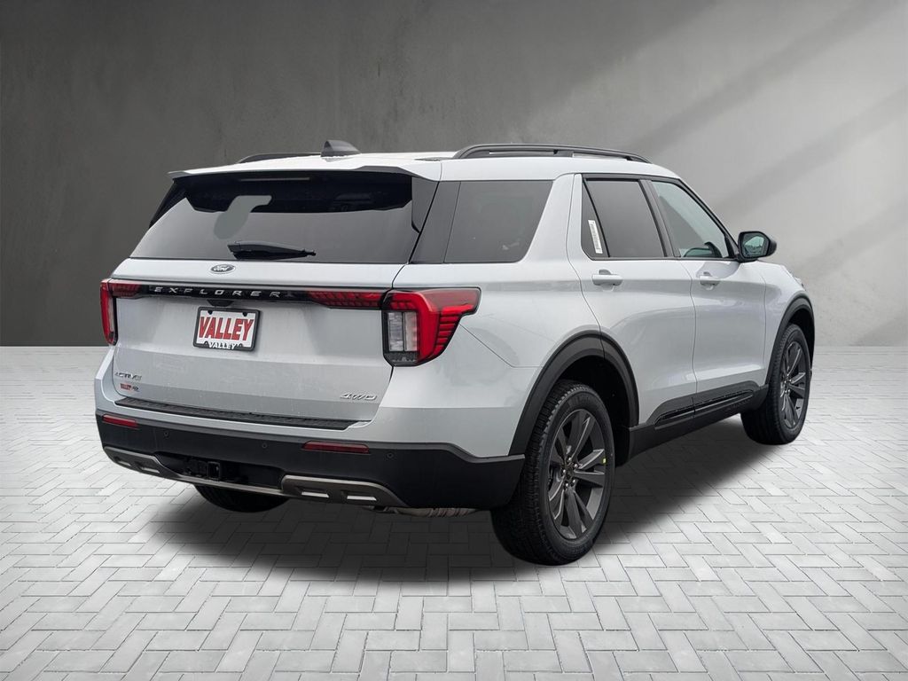 New 2026 Ford Explorer - photo 2