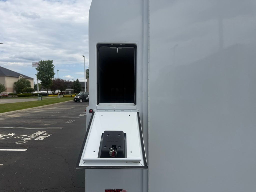 New 2026 Ford E-350 - photo 39
