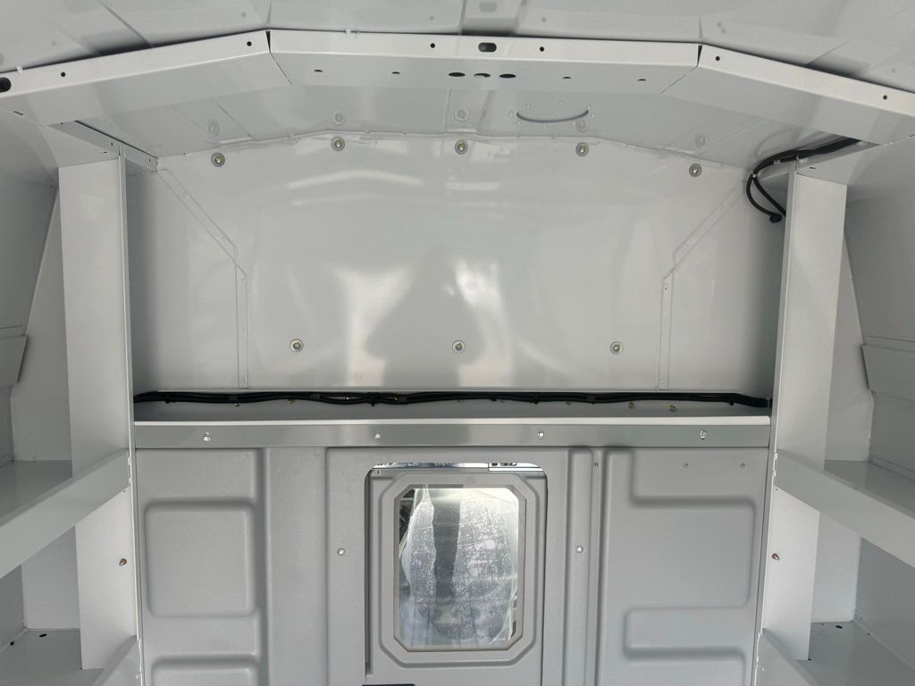 New 2026 Ford E-350 - photo 43