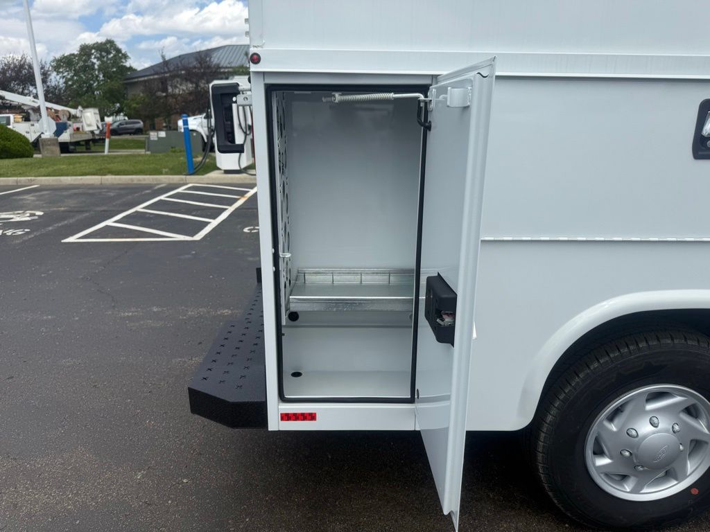 New 2026 Ford E-350 - photo 57