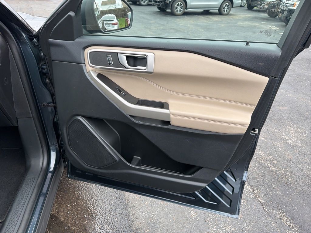 Used 2023 Ford Explorer - photo 35