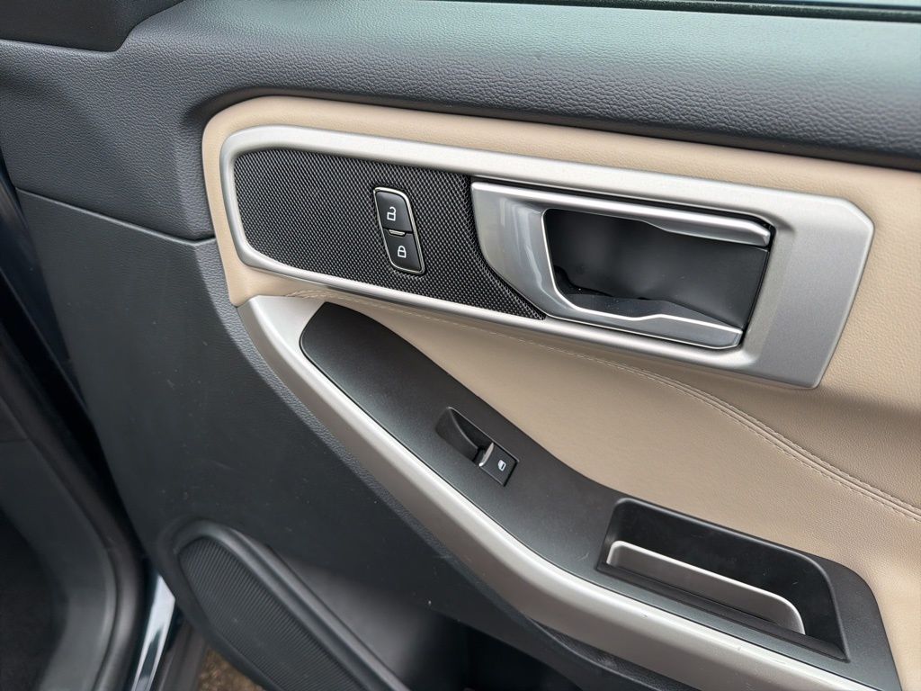 Used 2023 Ford Explorer - photo 36