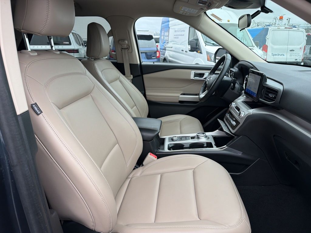 Used 2023 Ford Explorer - photo 37