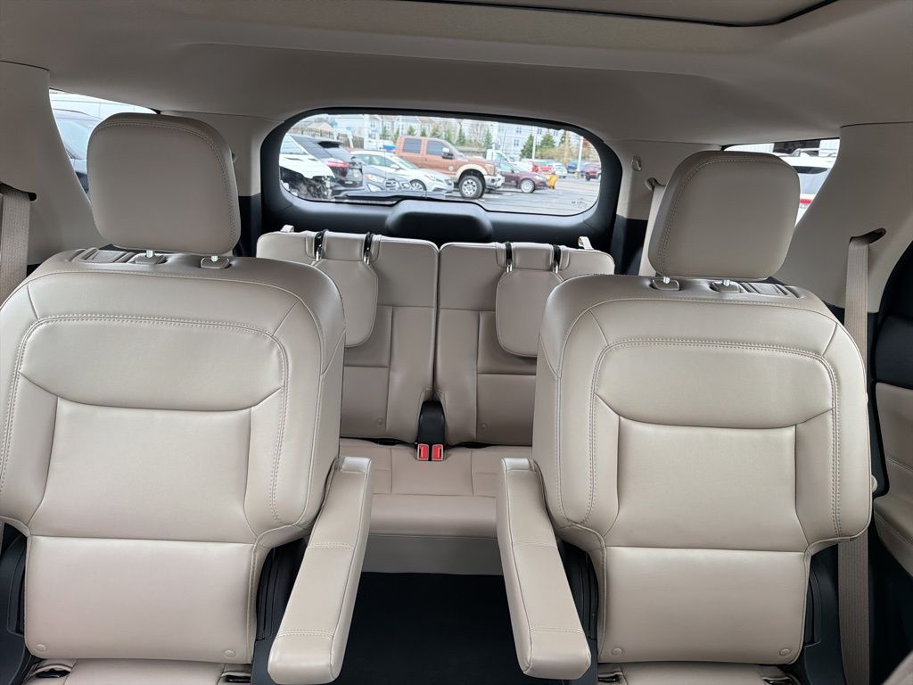 Used 2023 Ford Explorer - photo 42