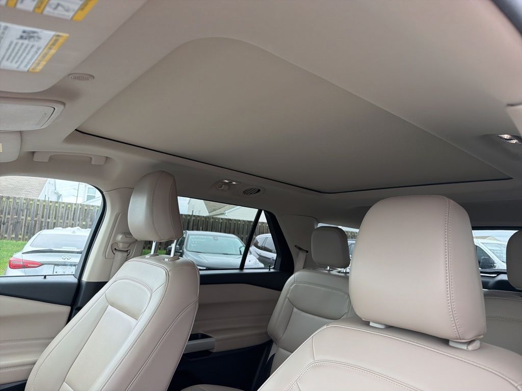 Used 2023 Ford Explorer - photo 10