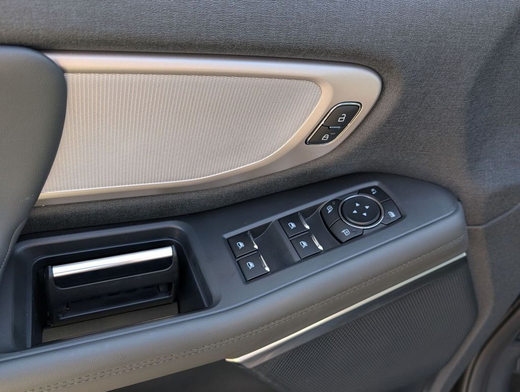 New 2026 Ford Expedition - photo 32