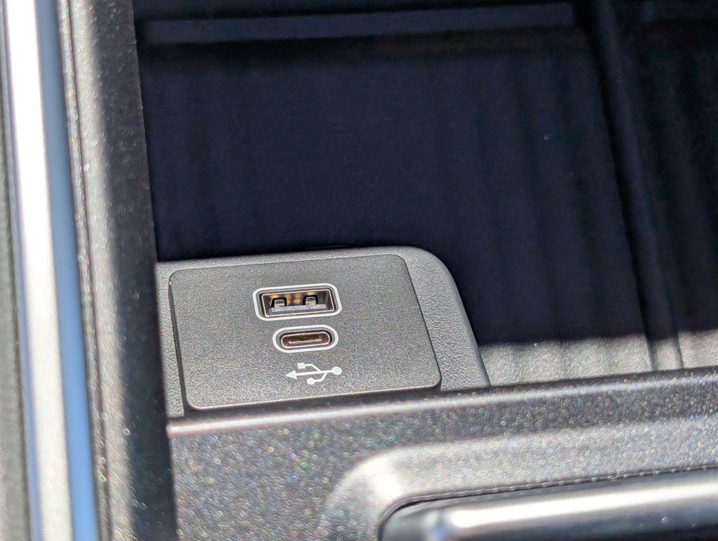 New 2026 Ford Expedition - photo 42