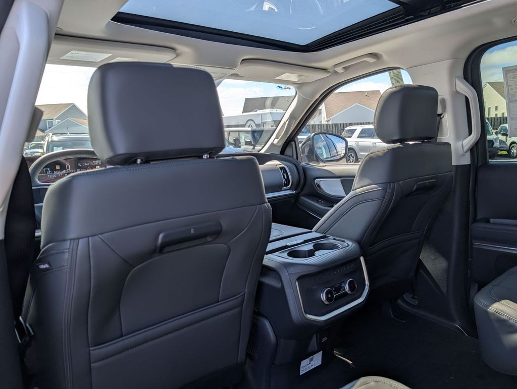New 2026 Ford Expedition - photo 52