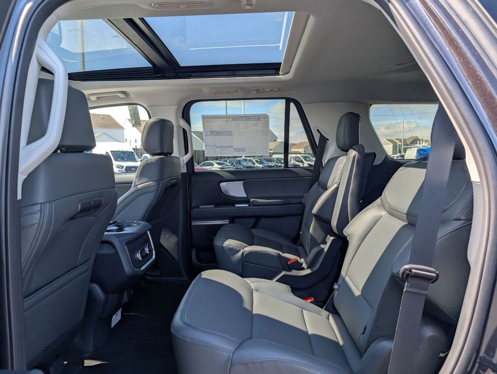 New 2026 Ford Expedition - photo 53