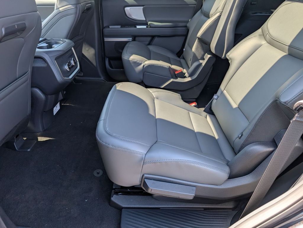 New 2026 Ford Expedition - photo 54