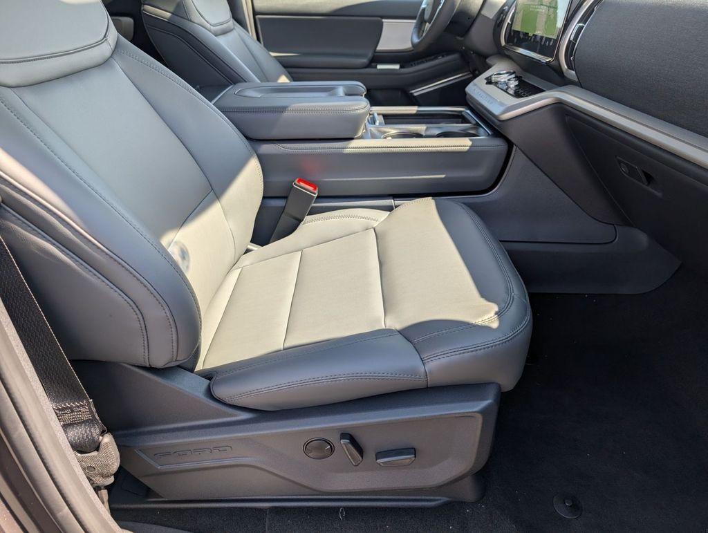 New 2026 Ford Expedition - photo 58