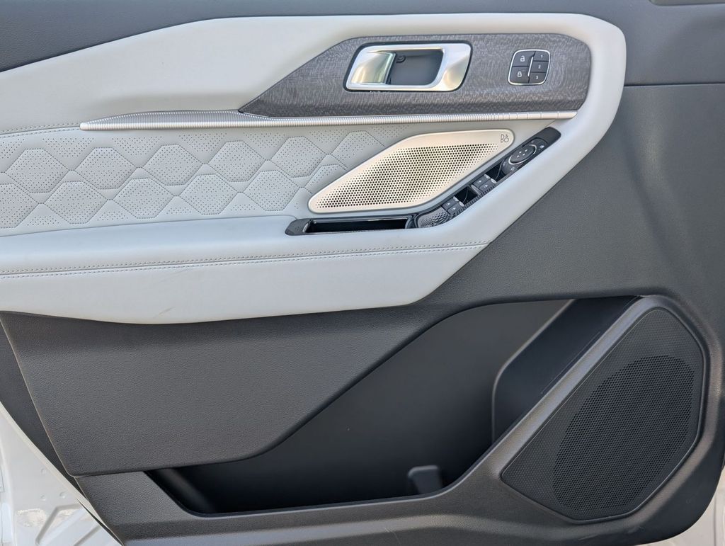 New 2026 Ford Explorer - photo 28
