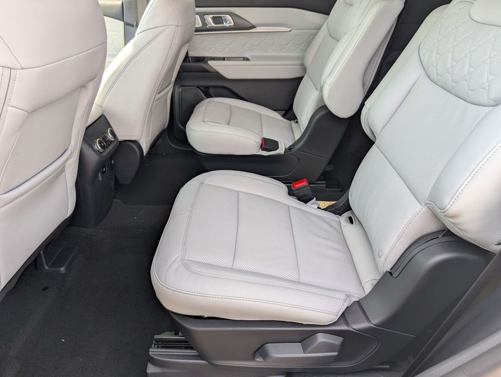 New 2026 Ford Explorer - photo 50