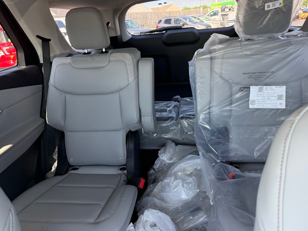 New 2026 Ford Explorer - photo 27