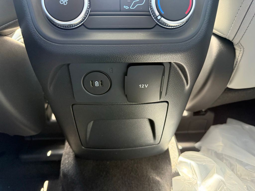 New 2026 Ford Explorer - photo 33