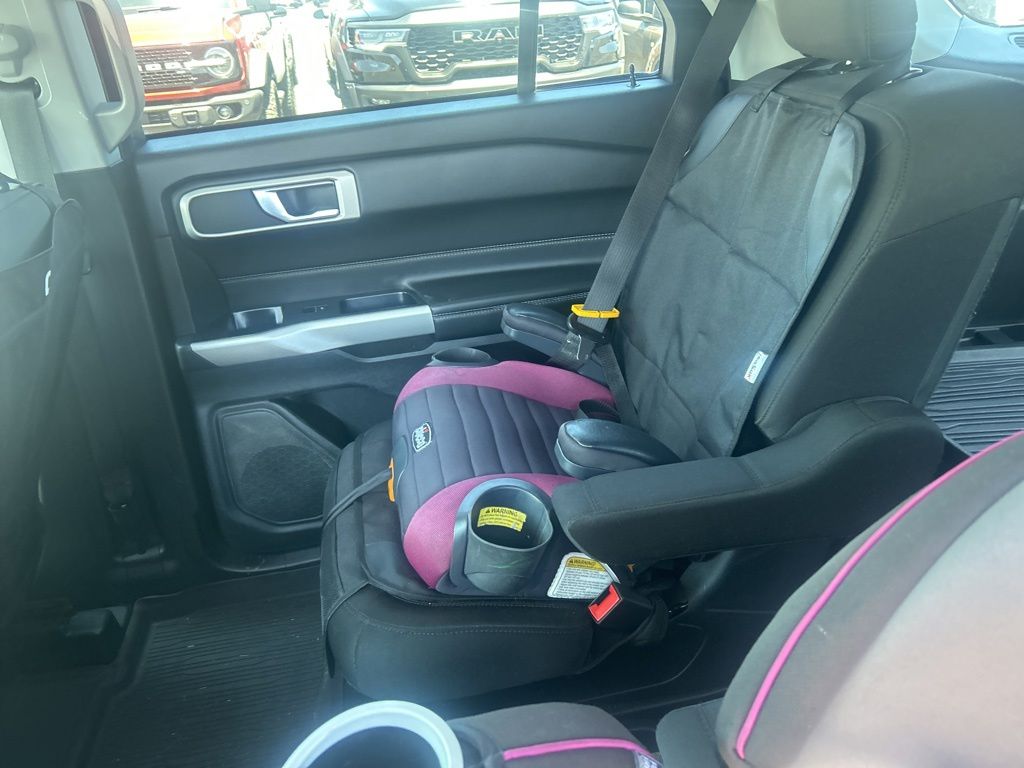 Used 2021 Ford Explorer - photo 33