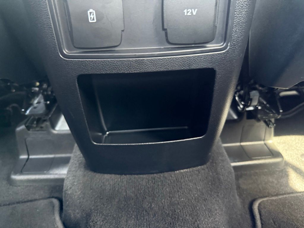 Used 2021 Ford Explorer - photo 2