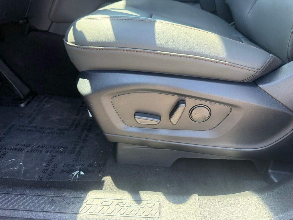 New 2026 Ford Explorer - photo 14