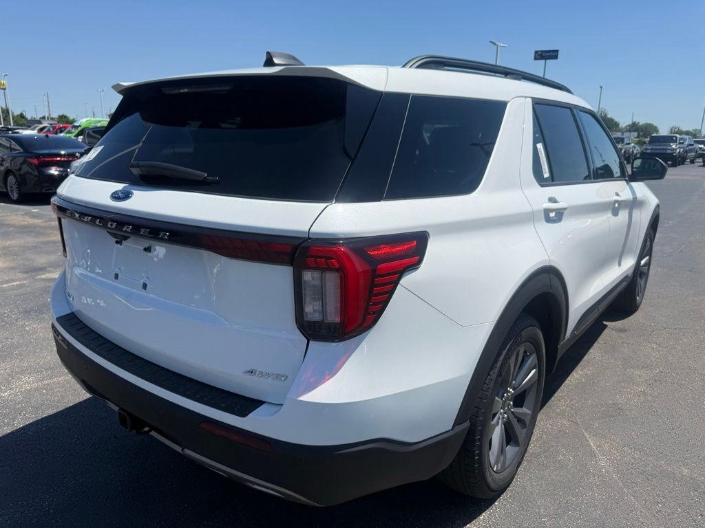 New 2026 Ford Explorer - photo 5