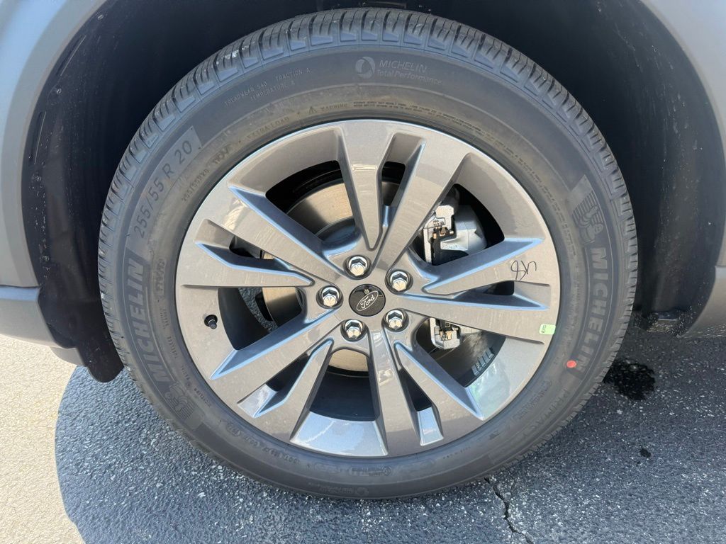New 2026 Ford Explorer - photo 11