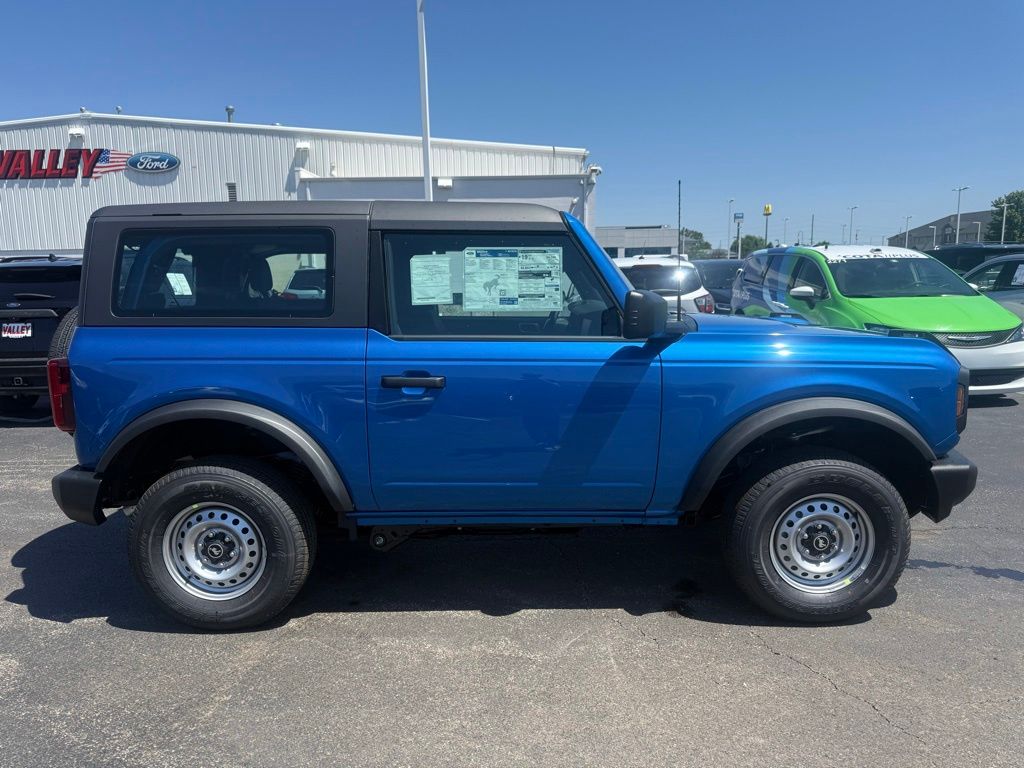 New 2026 Ford Bronco - photo 2