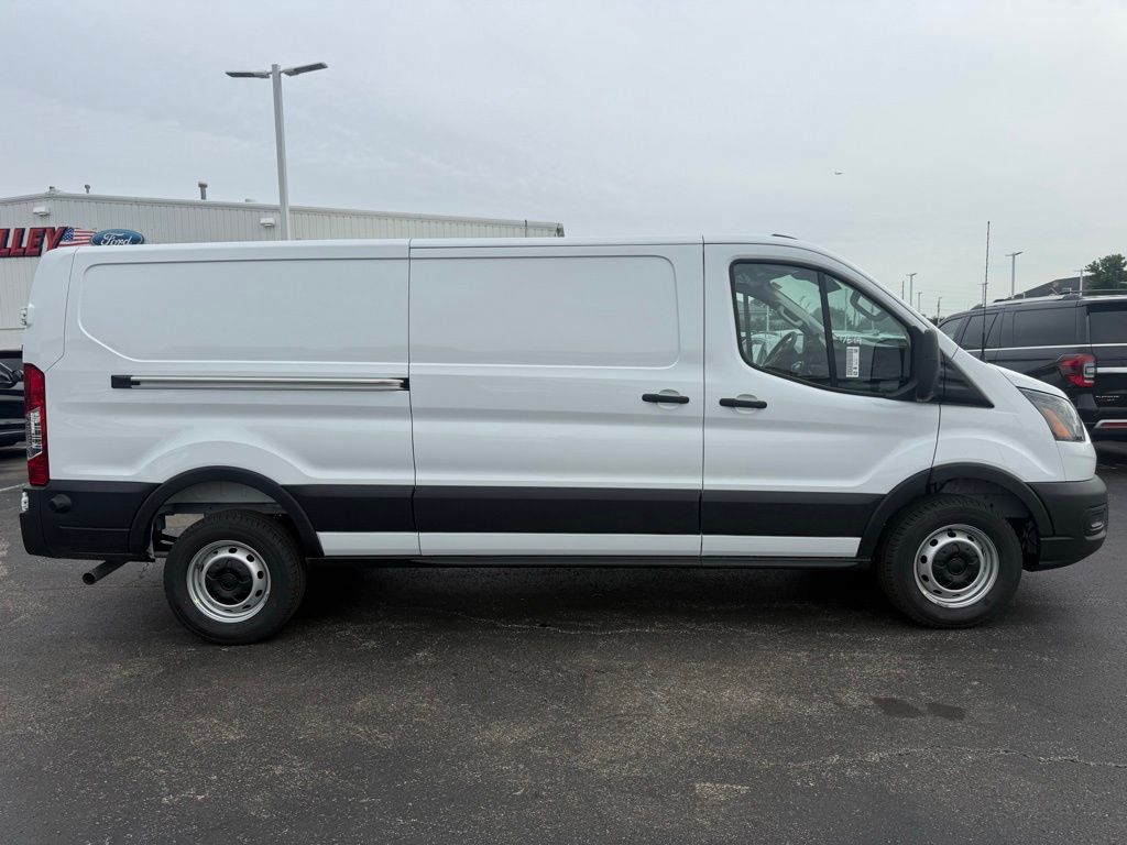 New 2026 Ford Transit 250 - photo 5