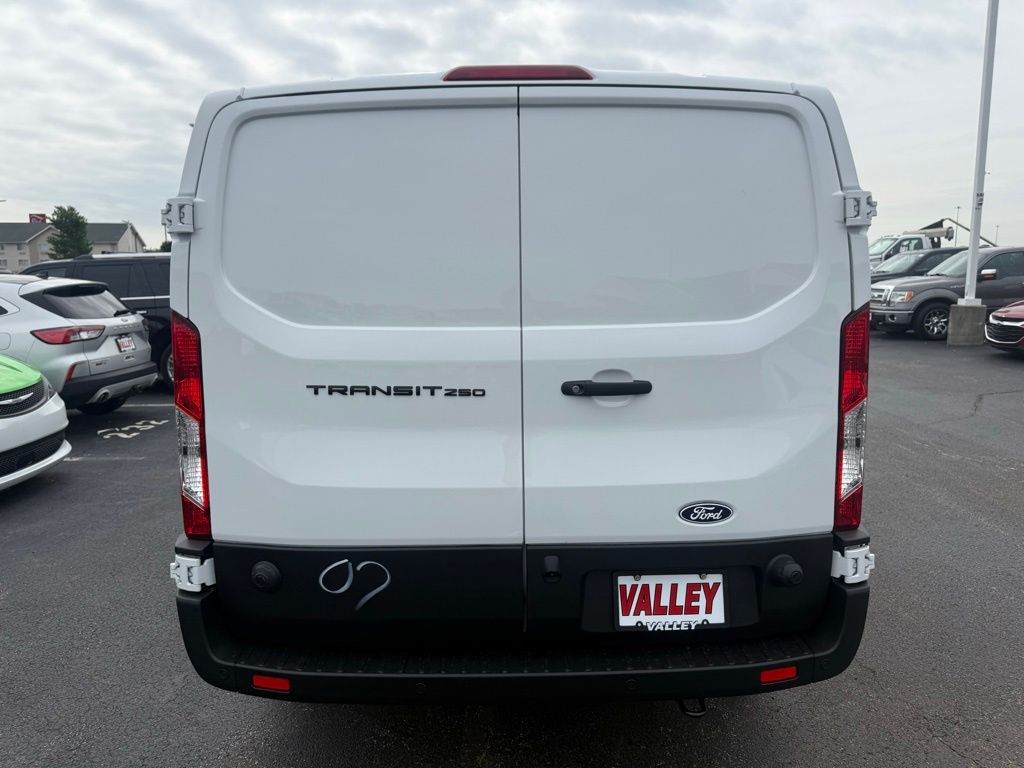 New 2026 Ford Transit 250 - photo 7