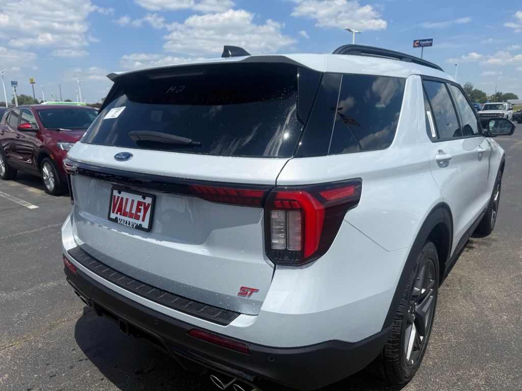 New 2026 Ford Explorer - photo 5
