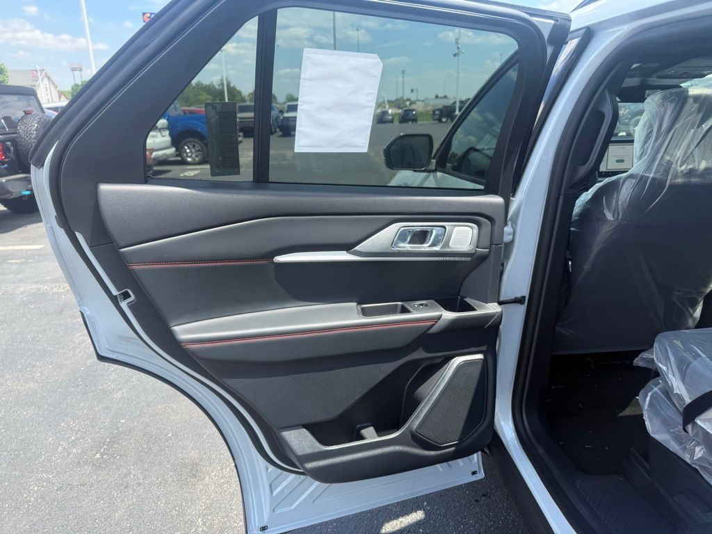 New 2026 Ford Explorer - photo 35