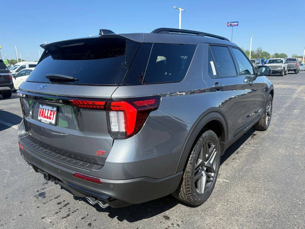 New 2026 Ford Explorer - photo 5