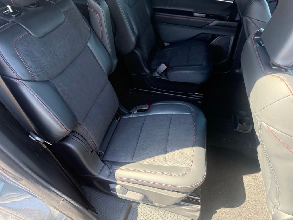 New 2026 Ford Explorer - photo 52